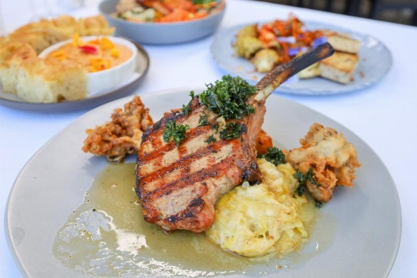 Pelham House Resort image 23